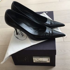 Prada black leather pumps